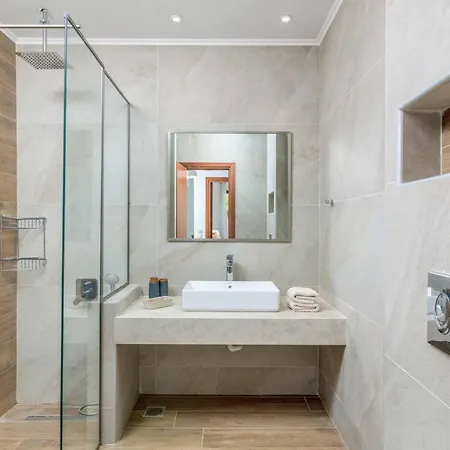 Villa Krini Selini *